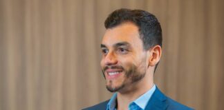 Empresa de um homem só pode valer US$1 bilhão? O caso MEDVi reabre a tese de Sam Altman Renan Aleluia