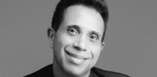 Escritor mineiro lança livro de ensaios na Bienal Bahia 2026