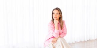 Dra. Penélope Tabatinga alerta para cuidados na perimenopausa Dra Penélope alerta sobre cuidados da perimenopausa.
